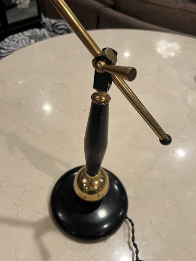 EMERALITE LIGHTING COMPANY MID CENTURY BRASS BLACK ENAMEL AND GRASSCLOTH FIBERGLASS SHADE DESK LAMP