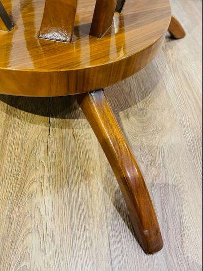 EXCEPTIONAL ITALIAN MID CENTURY LACQUERED WOOD AND BRASS TABLE