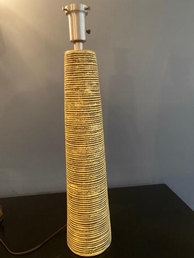 EXCEPTIONAL MODERNIST MID CENTURY STRIPED POTTERY LAMP BY KELBY