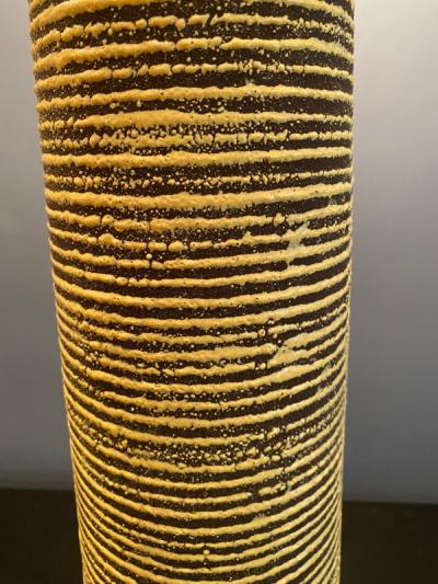 EXCEPTIONAL MODERNIST MID CENTURY STRIPED POTTERY LAMP BY KELBY