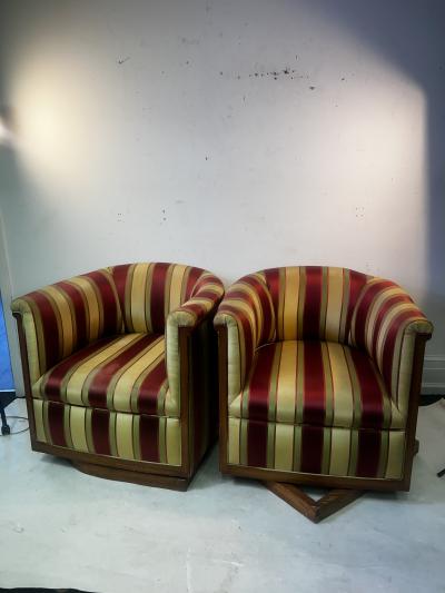 EXCEPTIONAL PAIR OF MAHOGANY FRAMED ART DECO SWIVEL CLUB CHAIRS
