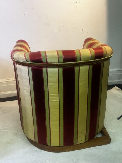 EXCEPTIONAL PAIR OF MAHOGANY FRAMED ART DECO SWIVEL CLUB CHAIRS