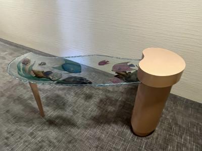 EXCEPTIONAL POST MODERN COLORFUL CARVED SEA LIFE GLASS CONSOLE
