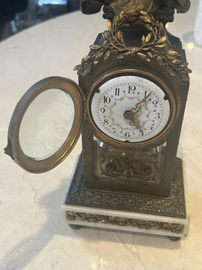EXQUISITE FRENCH BRONZE BIRDS GLASS ALABASTER CLOCK WITH FANCY PASTE DIAL