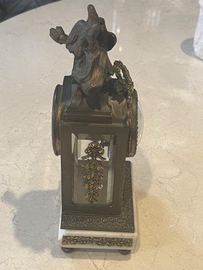 EXQUISITE FRENCH BRONZE BIRDS GLASS ALABASTER CLOCK WITH FANCY PASTE DIAL