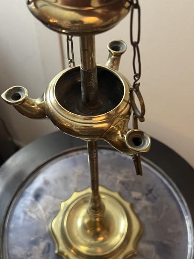 EXQUISITE PAIR OF LUCERNE BRASS OIL LAMPS CIRCA 1900S