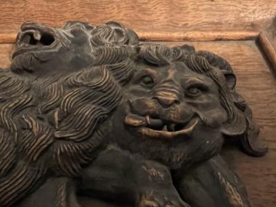 EXQUISITE UNIQUE ANTIQUE INLAID HAND CARVED BOX WITH DOGS BIRDS RABBITS ANGELS