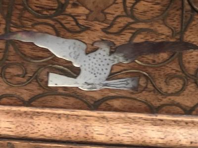 EXQUISITE UNIQUE ANTIQUE INLAID HAND CARVED BOX WITH DOGS BIRDS RABBITS ANGELS