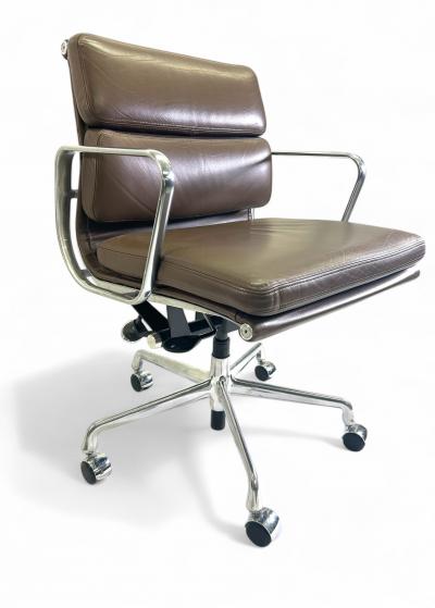 Eames for Herman Miller Aluminum Group Soft Pad Chair in Brown Leather