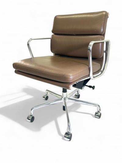 Eames for Herman Miller Aluminum Group Soft Pad Chair in Brown Leather
