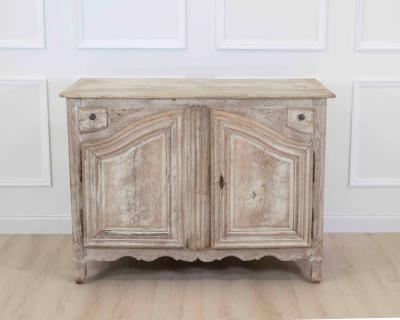 Early 18th Century Bleached Oak Hunting Sideboard