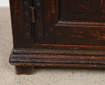 Early 18th Century Cabinet Dresser