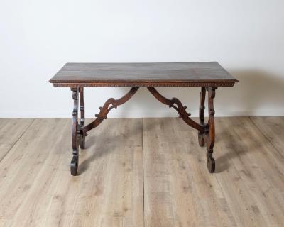 Early 18th Century Italian Fratino Table in Walnut Umbrian Origin
