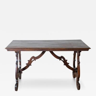 Early 18th Century Italian Fratino Table in Walnut Umbrian Origin