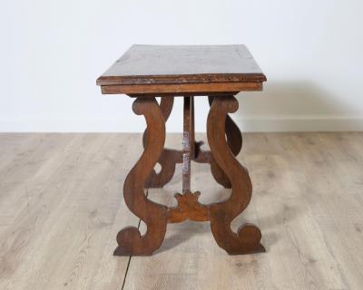 Early 18th Century Petite Tuscan Fratino Table in Solid Walnut