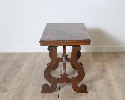 Early 18th Century Petite Tuscan Fratino Table in Solid Walnut