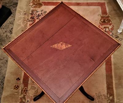 Early 19th Century American Sheraton Tilt Top Table of Neat Proportions
