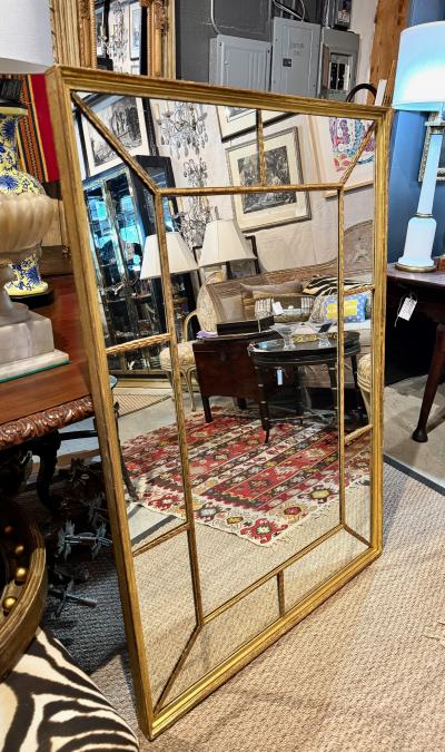 Early 19th Century English Segmented Gilt Carved Wood Mantle Mirror