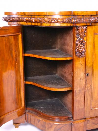 Early 19th Century English Victorian Style Walnut Marquetry Credenza Sideboard