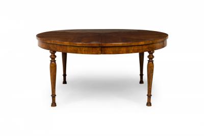Early 19th Century Italian Extending Dining Table with Two Leaves