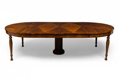 Early 19th Century Italian Extending Dining Table with Two Leaves