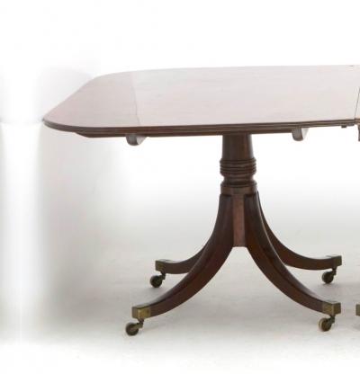 Early 19th Century Regency Mahogany Triple Pedestal Dining Table