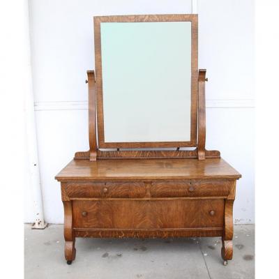 Early 20th Century Antique Tiger Oak Dresser