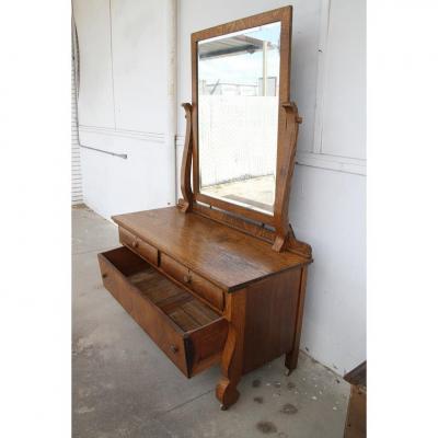 Early 20th Century Antique Tiger Oak Dresser