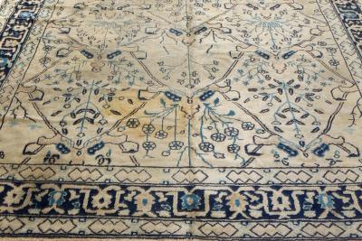 Early 20th Century Chinese Rug