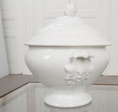 Early 20th Century French Porcelain Tureen
