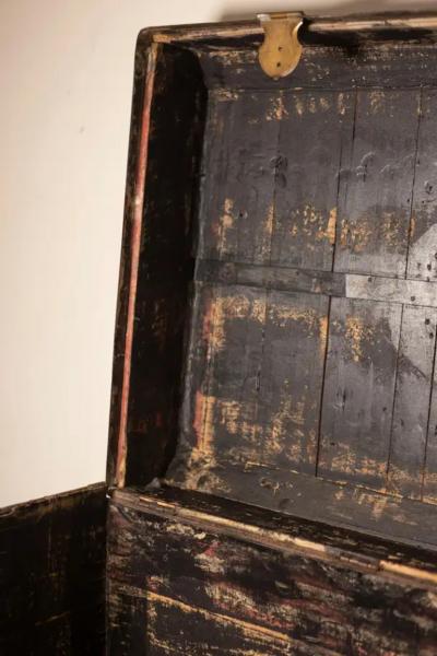 Early 20th Century French Travel Trunk with Brass Hardware