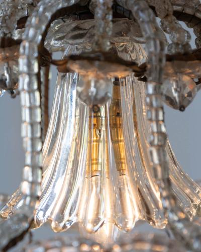 Early 20th Century Italian Crystal and Giltwood Chandelier
