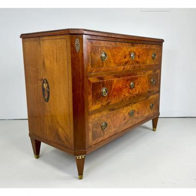 Early 20th Century Swedish Dresser