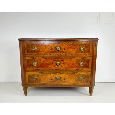 Early 20th Century Swedish Dresser