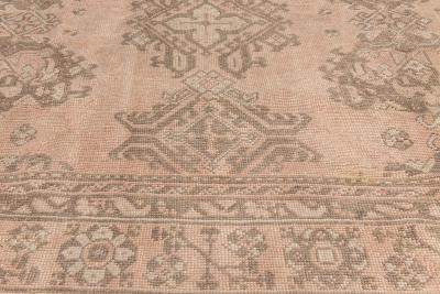 Early 20th Century Turkish Oushak Handmade Wool Rug