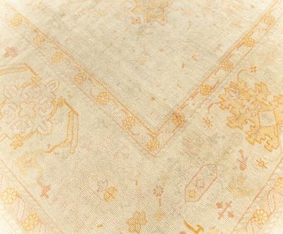Early 20th Century Turkish Oushak Rug in Beige Orange Yellow Shades
