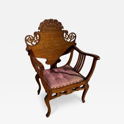 Early 20th Century Upholstered Walnut Savonorola Chair