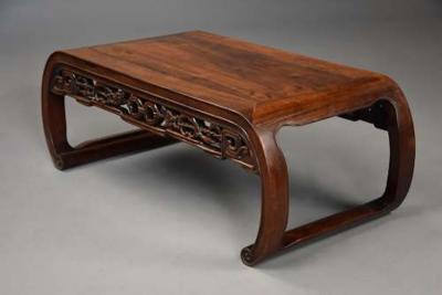 Early 20th century Chinese padouk rectangular low table