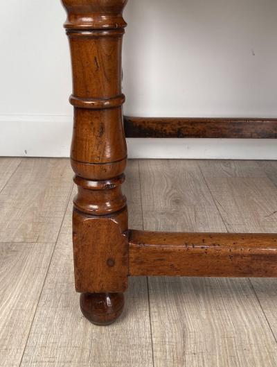 Early Baroque Italian Walnut Oval Center Table circa 1680