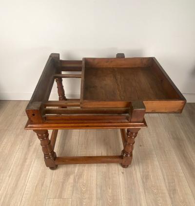 Early Baroque Italian Walnut Oval Center Table circa 1680