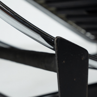 Early Edition Le Corbusier Lounge Chair LC4 For Cassina Italy