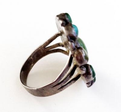 Early Zuni ring