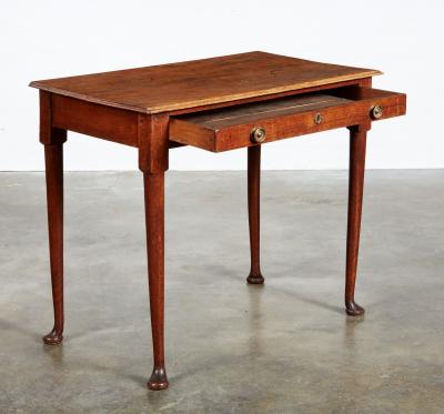 East Anglian Pad Foot Table