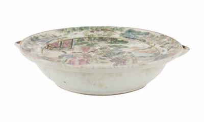 East Asian Porcelain Warming Bowl
