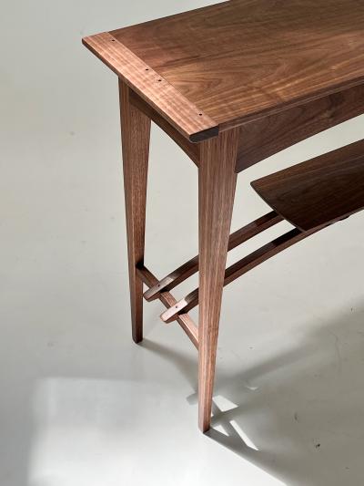 Eben Blaney Giraffe Console