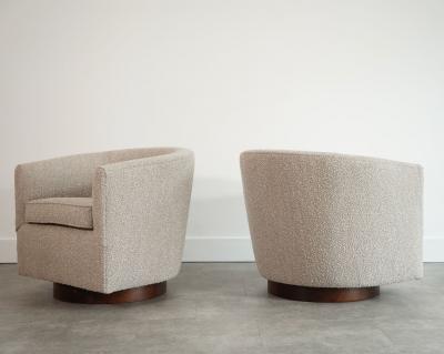 Edward Wormley Edward Wormley for Dunbar Swivel Chairs in Mahogany and Taupe Boucle C 1950s