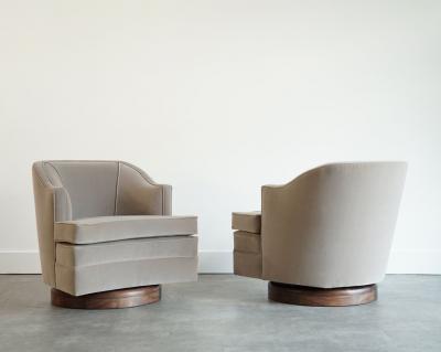 Edward Wormley Set MCM Swivel Chairs in Taupe Velvet Walnut C 1950s