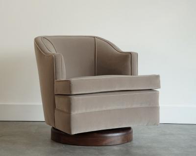 Edward Wormley Set MCM Swivel Chairs in Taupe Velvet Walnut C 1950s