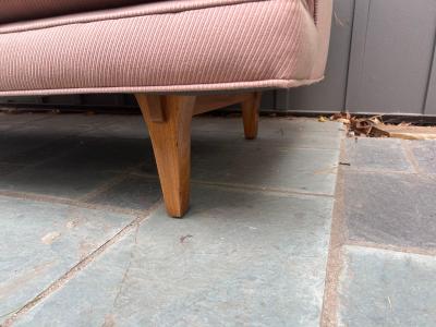 Edward Wormley Stylish Petite Edward Wormley for Dunbar Walnut Sofa Miid Century