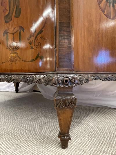 Edwardian Adams Style Marble Top Curved Front Finely Detailed Commode